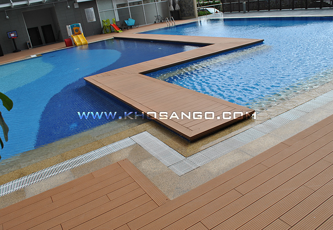 Lắp đặt sàn gỗ hồ bơi ngoài trời