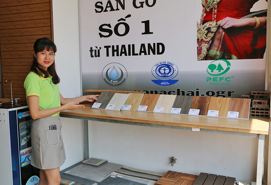 giới thiệu sàn nhựa hèm khóa tại kho bình thạnh